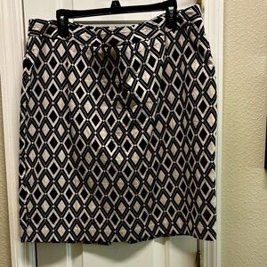 Worthington Geometric Black and Cream Pencil Skirt